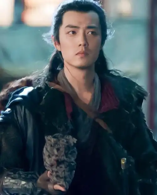 肖战《狼殿下》中疾冲可爱来袭,不仅是赏金猎人,也是一位孩子王