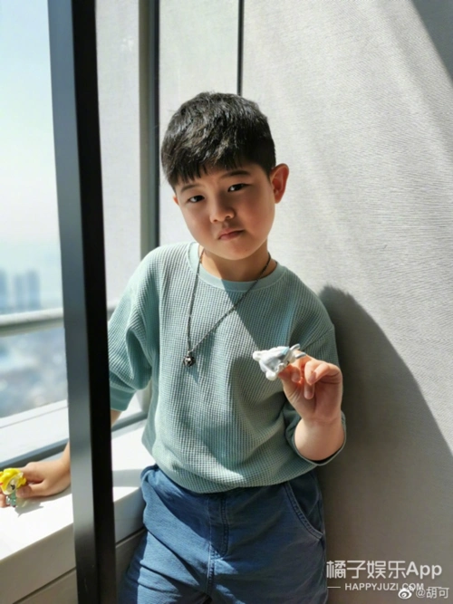 还记得沙溢儿子安吉吗他现在长这样