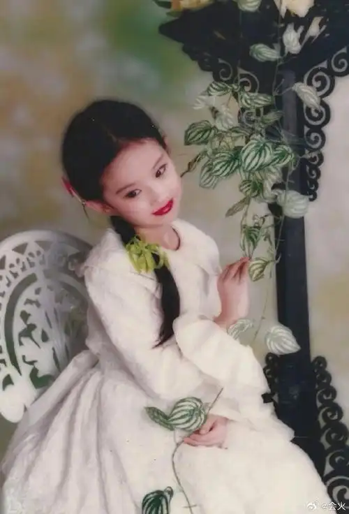 刘亦菲童年照合集##刘亦菲的童年旧照