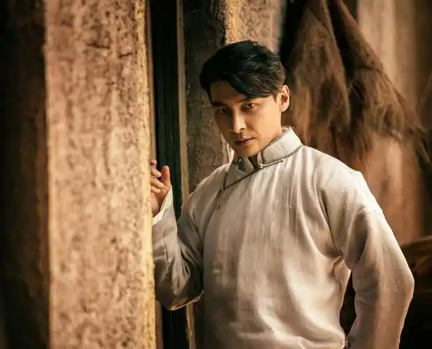 演艺之路为何至今不温不火,颇显落寞_赵宝刚_剧照_作品