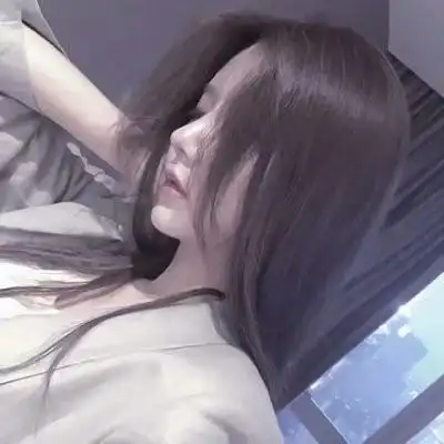 韩系长头发女生头像