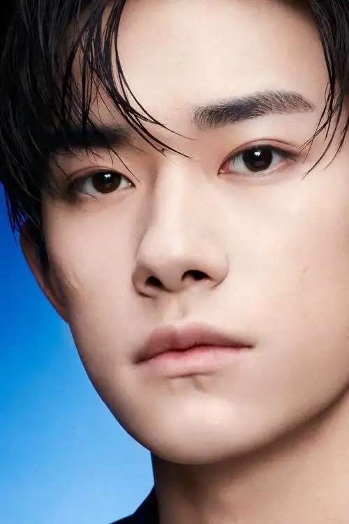 易烊千玺 阿玛尼彩妆代言人 宣传海报 原图 - 堆糖,美图壁纸兴趣社区