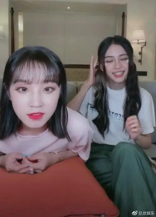 angelababy空降宋雨琦直播间巧妙回应不和传闻对话却略显刻意