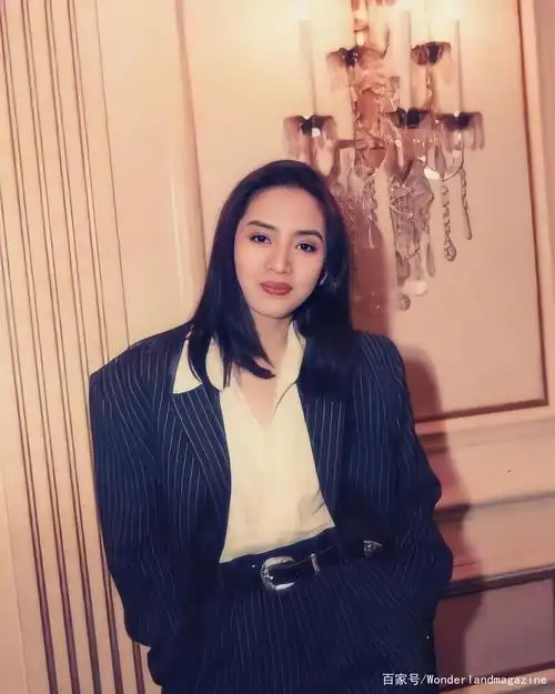 雌雄莫辨?梅艳芳的天后蜕变时尚史:一场越活越年轻的奇幻逆缘