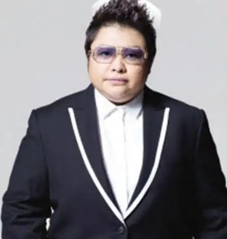 【图】韩红个人资料曝光 与叔叔相依为命