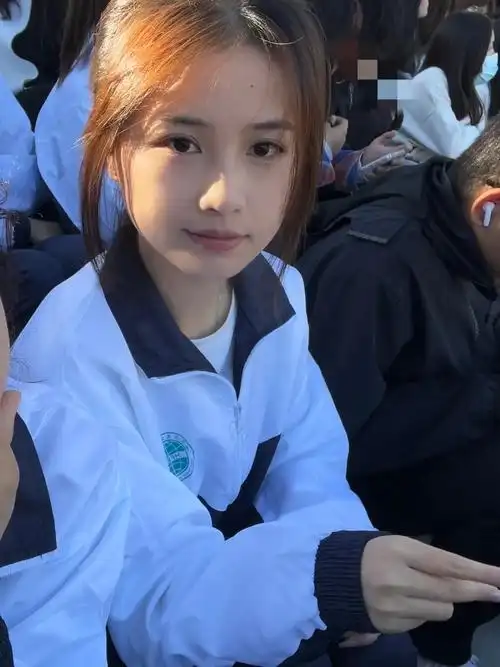 大学 #女大学生 #校服 - 抖音