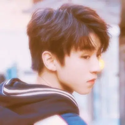 tfboys/王源/王俊凯/易烊千玺/头像/男生/网红/ 若二传注:cr.