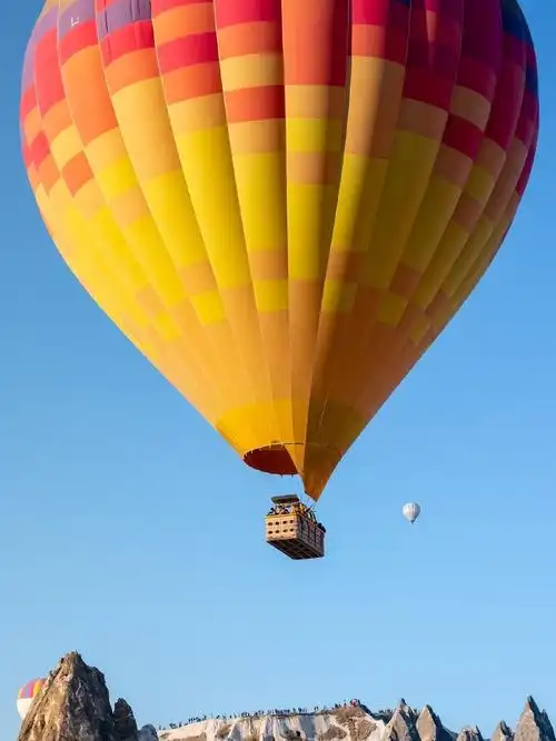 叮当潮流壁纸 的想法: 唯美热气球手机壁纸 更多浏览公众号:叮