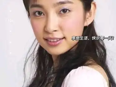 刚出道的李冰冰