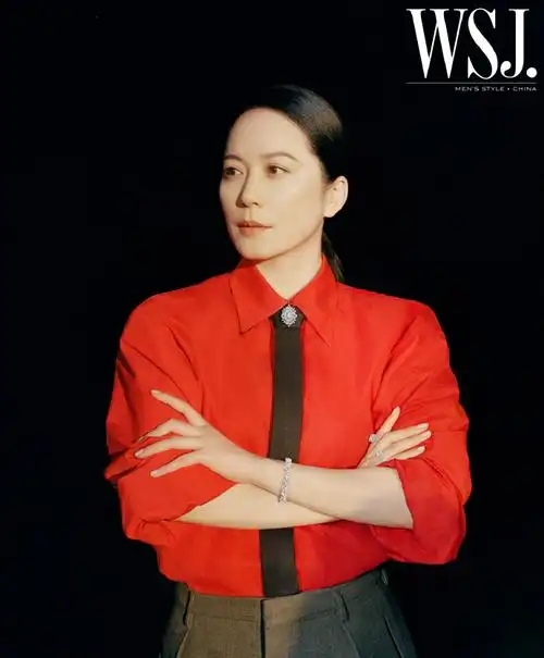 在二十出头的年纪,俞飞鸿也曾不断追问自己,什么是自由,什么是自己