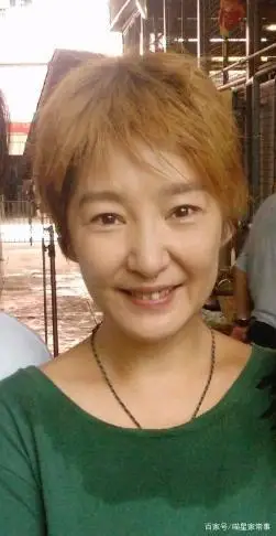 因为徐少强的原因,雪梨断送了自己的大好的演员前程.