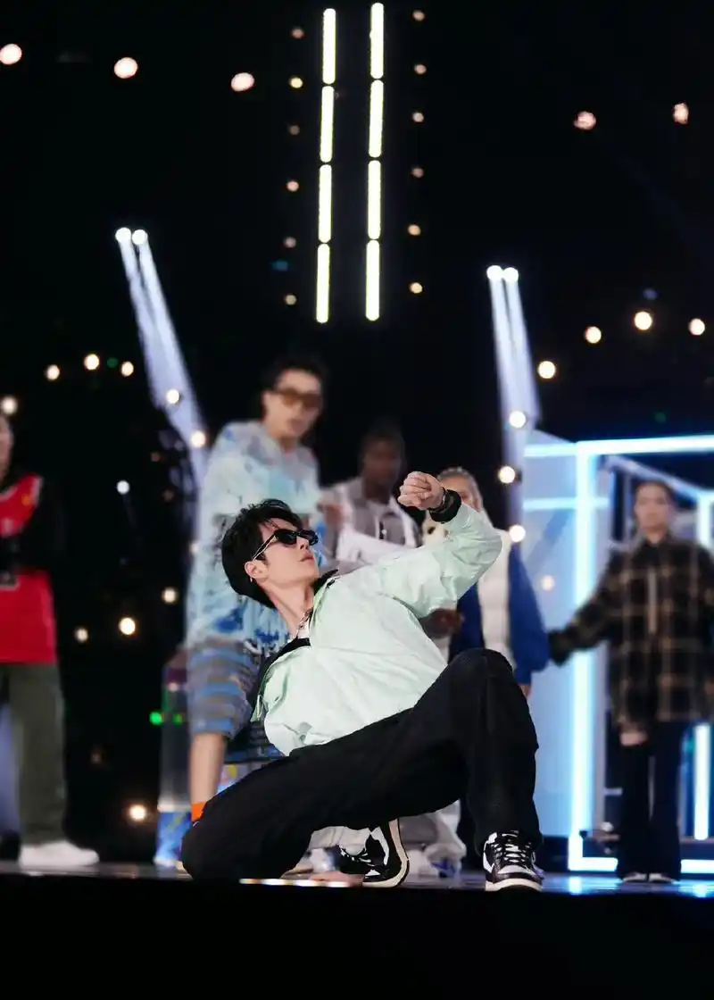 这就是街舞5总决赛 #这就是街舞5王一博 #王一博这就是街 - 抖音