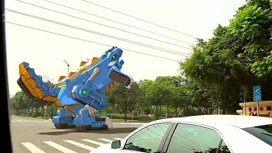 快乐酷宝:阿酷波斯元帅迷恋上打游戏机,没搞错吧