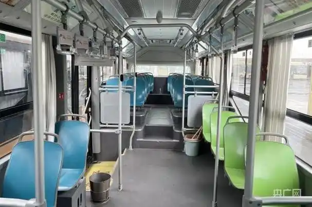 安徽城际公交起火事件追踪:车内监控或难恢复 线路终点已调整