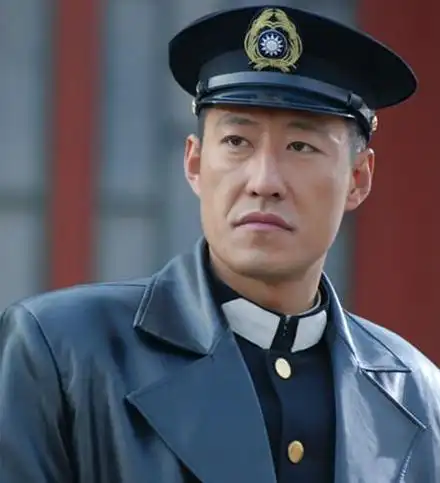 于震个人简历,于震近况介绍(对两任妻子态度大不同)