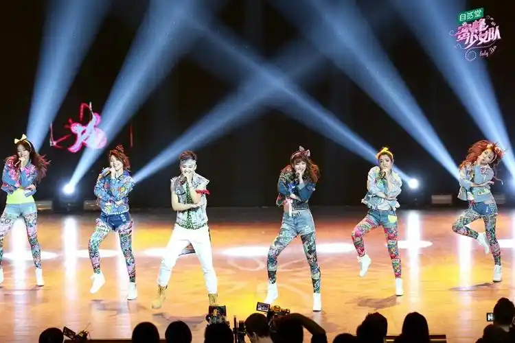 蜜蜂少女队 官方剧照