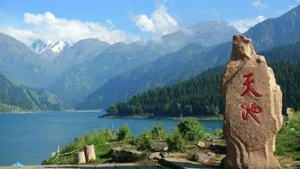 新疆有哪些旅游景点? - 265学校教育网