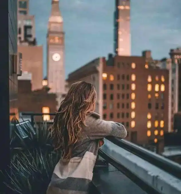 心理测试:哪个女孩的背影最伤感,测试下你会为自己的爱情等多久