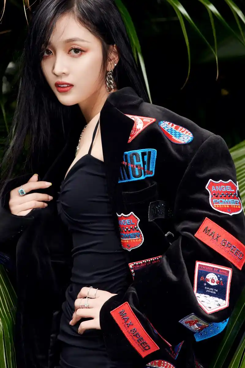 吴宣仪写真,青春动感,纯美可人