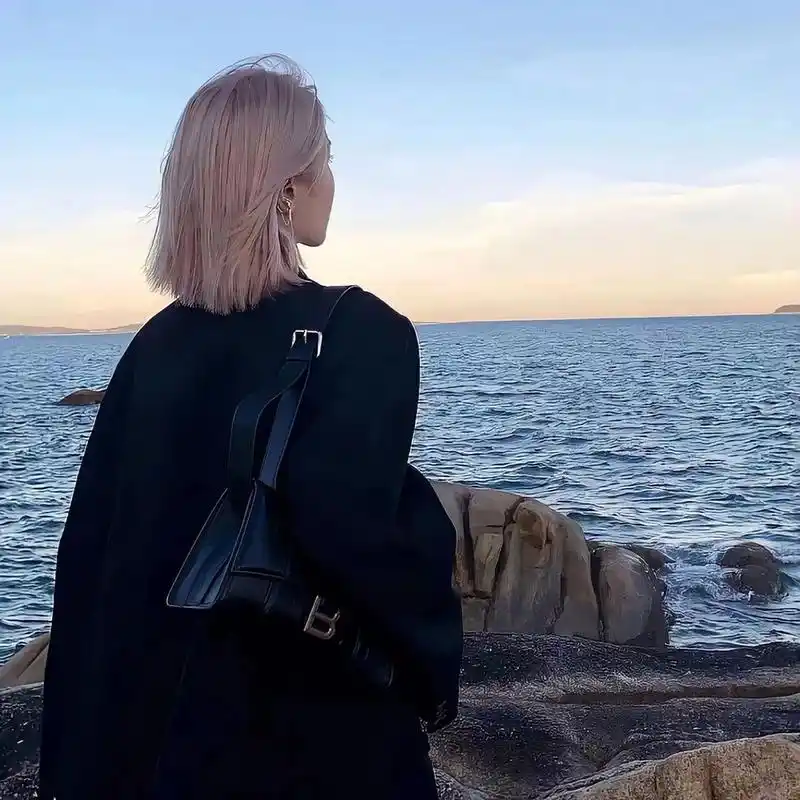 唯美背影头像:-o