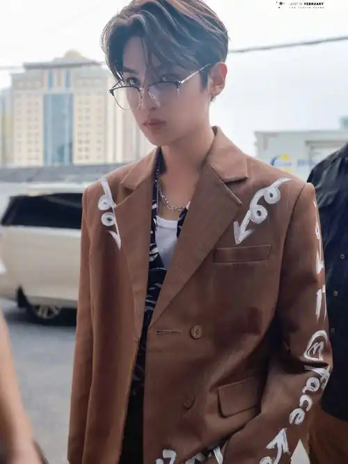 黄明昊这就是潮流