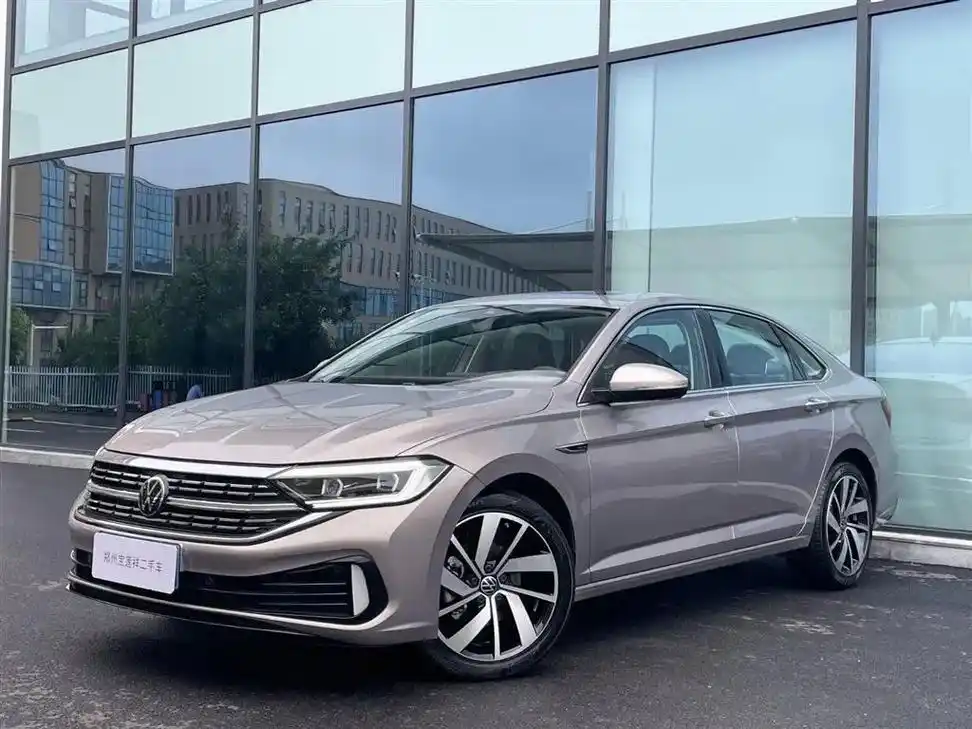 新到准新速腾,4000公里.集团退役试驾车,原版原漆 【车辆 - 抖音