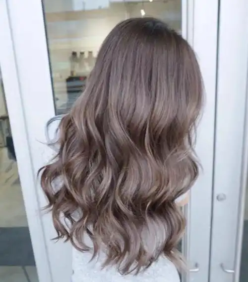 实拍长发水波纹烫发图片,染发图片,发型图片