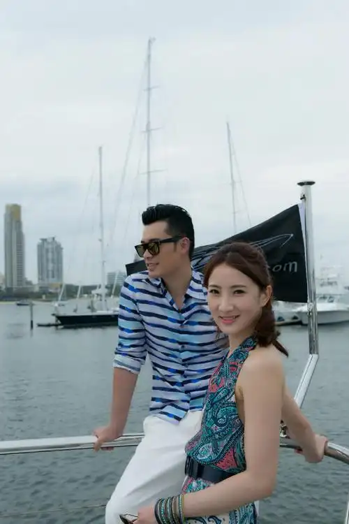 陈赫许婧离婚已近半年 回顾昔日婚礼恩爱合影