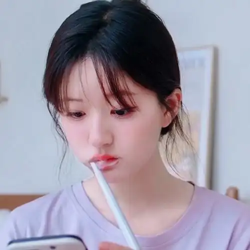 赵露思桑稚头像