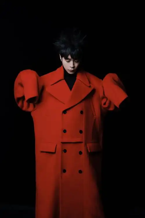 出生于最对的时刻 吴青峰首张专辑《太空人》正式上线