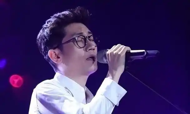 10年后再看金志文和金兰的婚姻,才明白成名后结婚是最好的选择