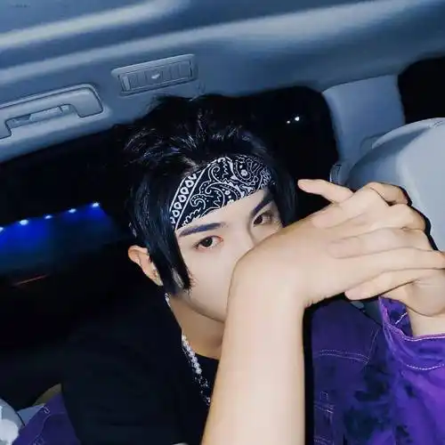 微信头像黄明昊