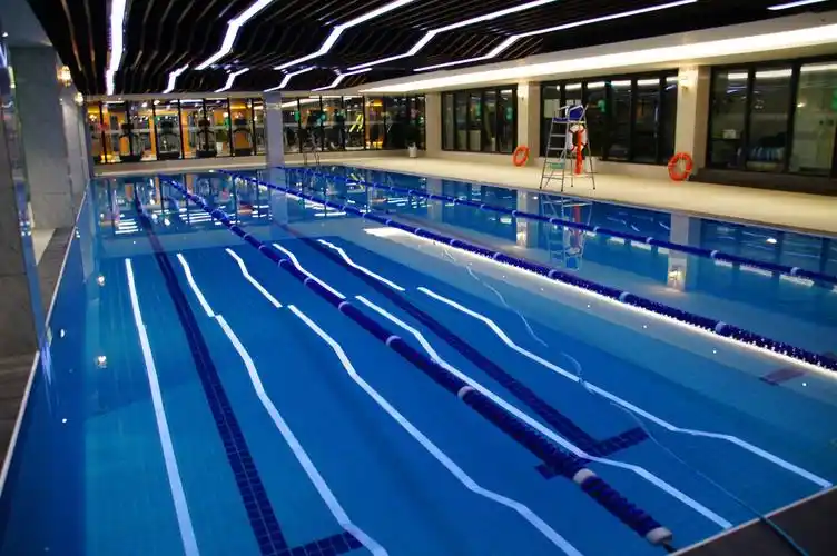 夏季来了游泳池水质检测动起来