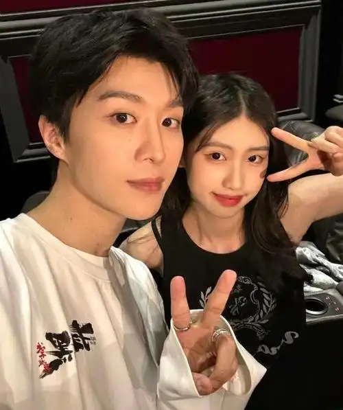 杨紫|文淇|吴磊|冯小刚|关晓彤|张子枫_网易订阅