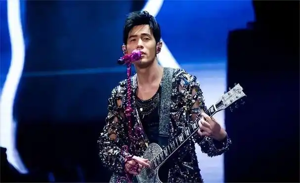 周杰伦连续发文"勿扰"不表态的事件,官方直接下场背书霸气回应