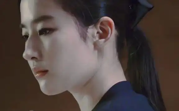 神仙姐姐的骨相真绝了,连后脑勺都这么美!#刘亦菲 #骨相 #盛世美颜