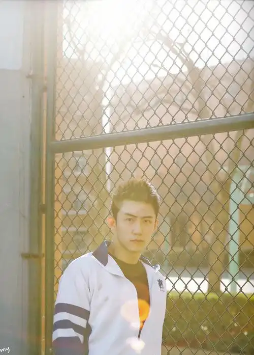 校服少年黄景瑜