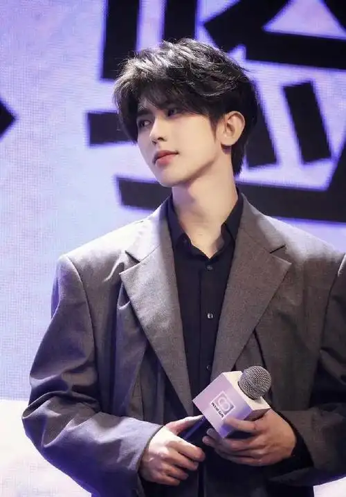 2023蔡徐坤演唱会6月上旬澳门首站-摩天轮票务