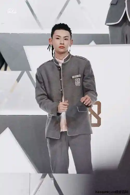 王琳凯个人资料简历图片(小鬼王琳凯 音乐的世界里由我自定义)-第2张