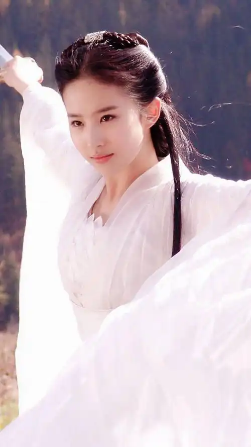 神仙姐姐刘亦菲真是仙女本仙啊,看她小龙女的剧照就知道了 - 美篇