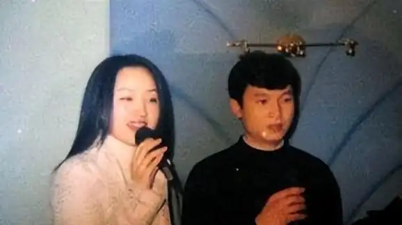 曝杨钰莹上一任赖文峰近况!娶小23岁娇妻,素颜近照胜过杨钰莹