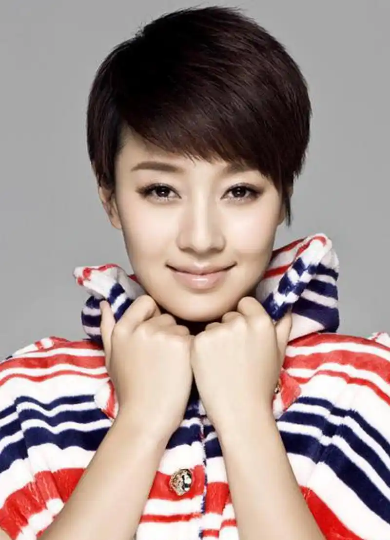 陈冲谈中年女演员困惑#其中,陈冲提到中老年女性角色套路到极点,呈浇