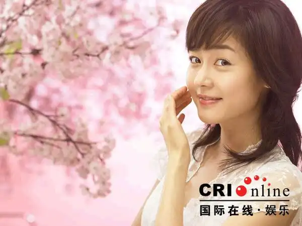 成宥利美丽公主雪之女王