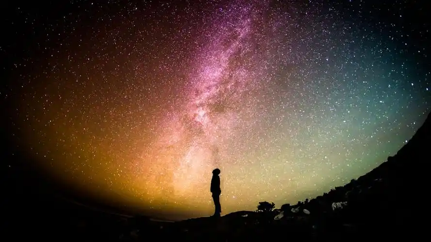 唯美,夜景,星星,仰望,摄影,静物写真夜晚的星空是最美的 壁纸图片