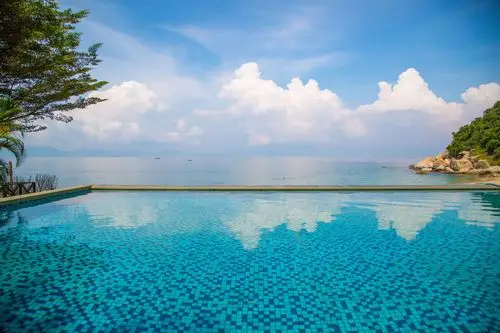 曾经有人说柚柑湾的海能够媲美马尔代夫,我去过马尔代夫,也特别熟悉