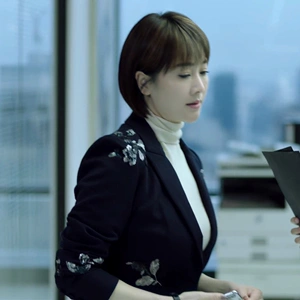 春季衣服女青春