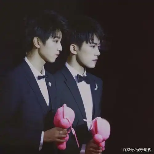 王俊凯单曲封面设计师否认抄袭,或起诉易烊千玺粉丝但却再被质疑