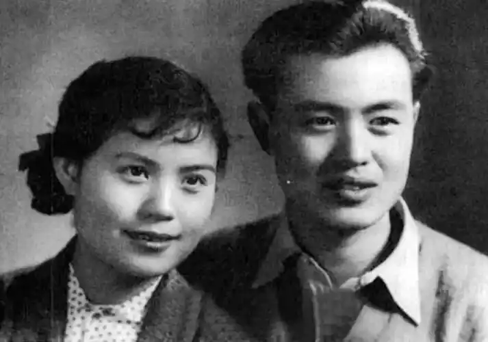 看看这些老艺术家的夫妻照,你有没有想要说的话?