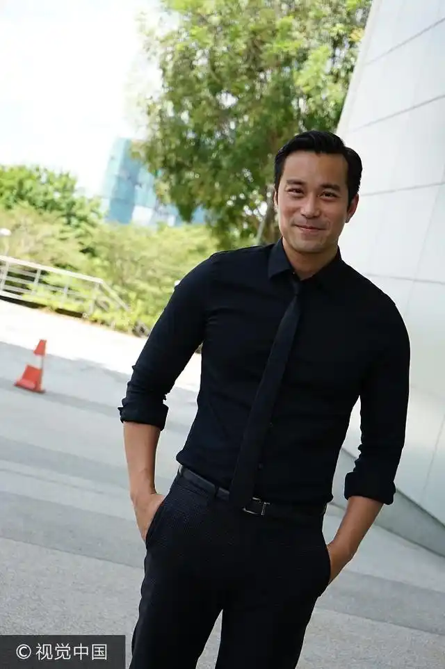 刘德华兼职新剧大马开镜 吴镇宇张孝全两大型男飙戏