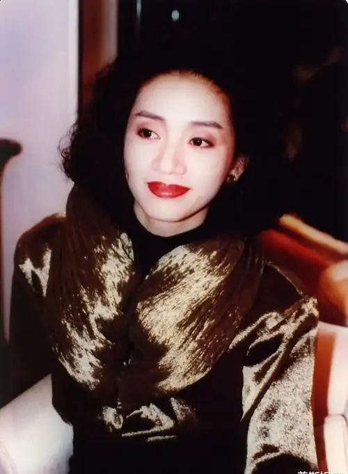 梅艳芳妈妈:重男轻女压榨女儿,将要败光女儿留下的巨额遗产惹人厌